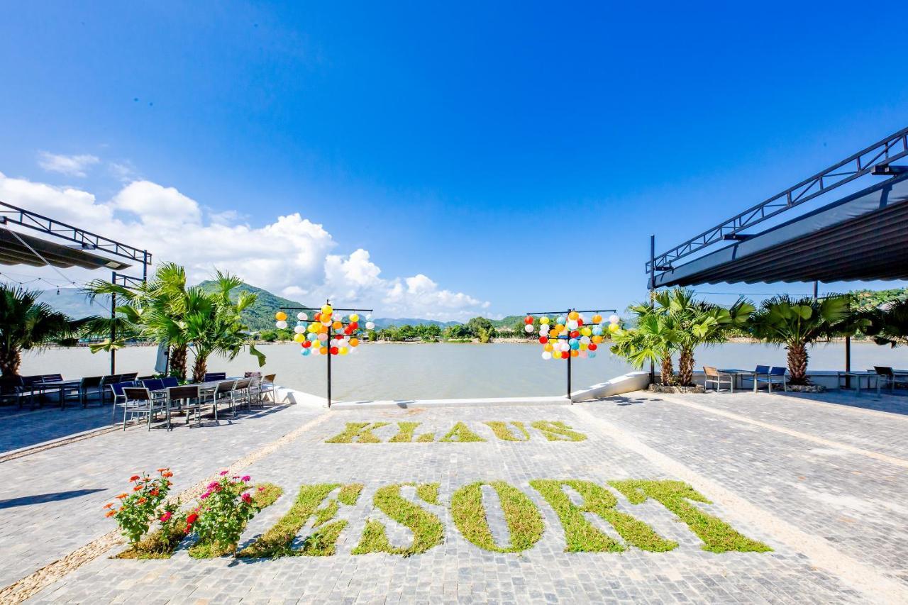 Oyo 426 Klaus Resort ニャチャン エクステリア 写真