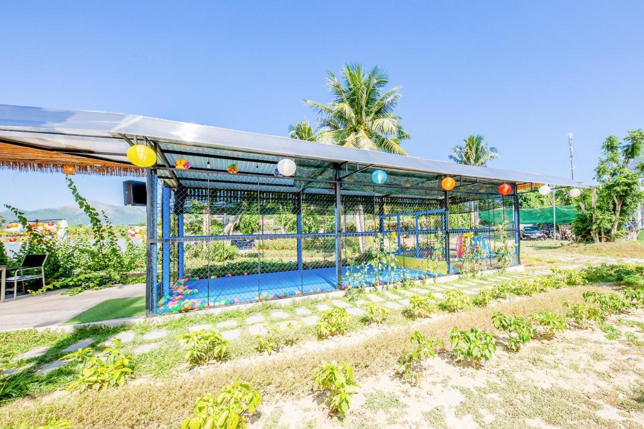 Oyo 426 Klaus Resort ニャチャン エクステリア 写真